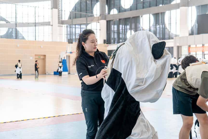 晒黑的脸庞, 也会成为他