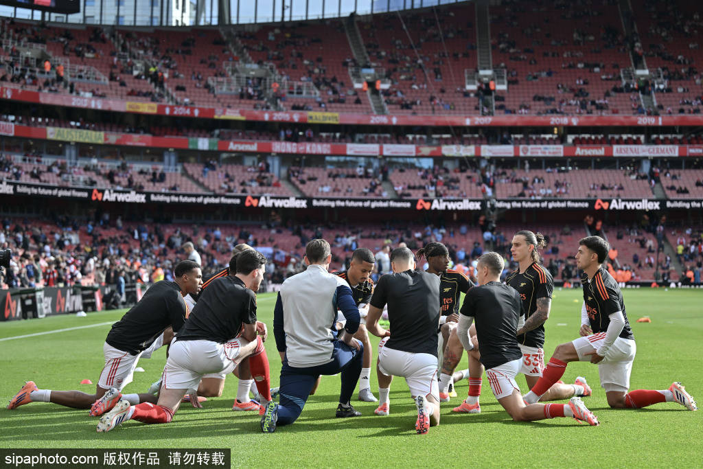 阿森纳后防, 萨利巴的防