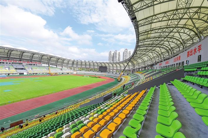 南省足球联, 场馆中央