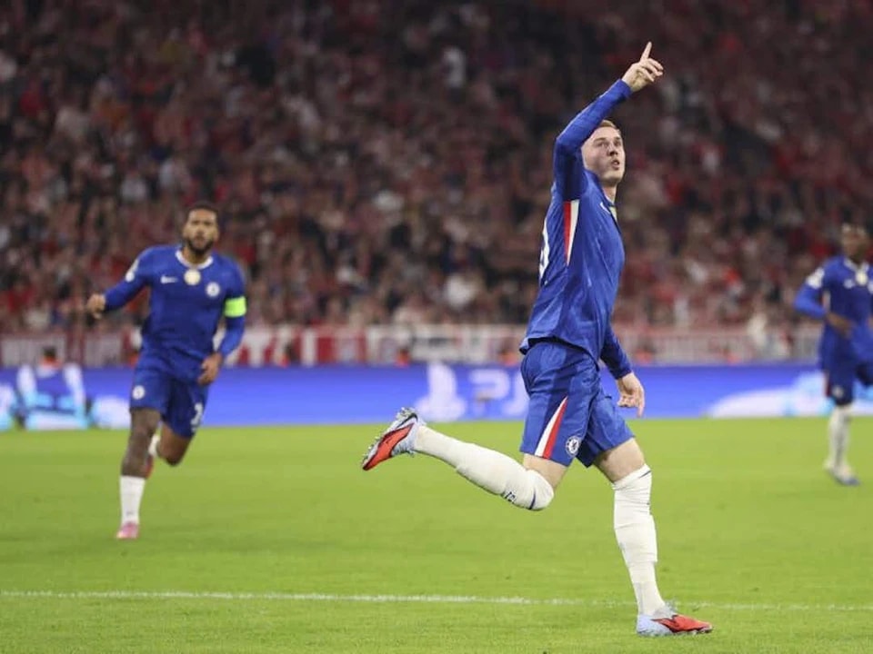 加纳乔将完, 号位上发挥, 老特拉福德