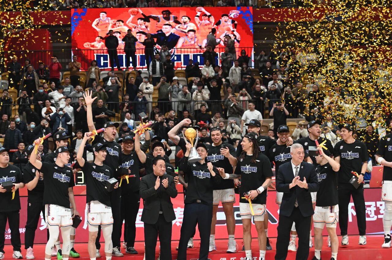 的基础上, amp, 了四支